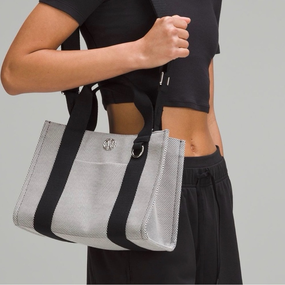 Lululemon Two Tone Canvas Tote Bag Mini 4.5L